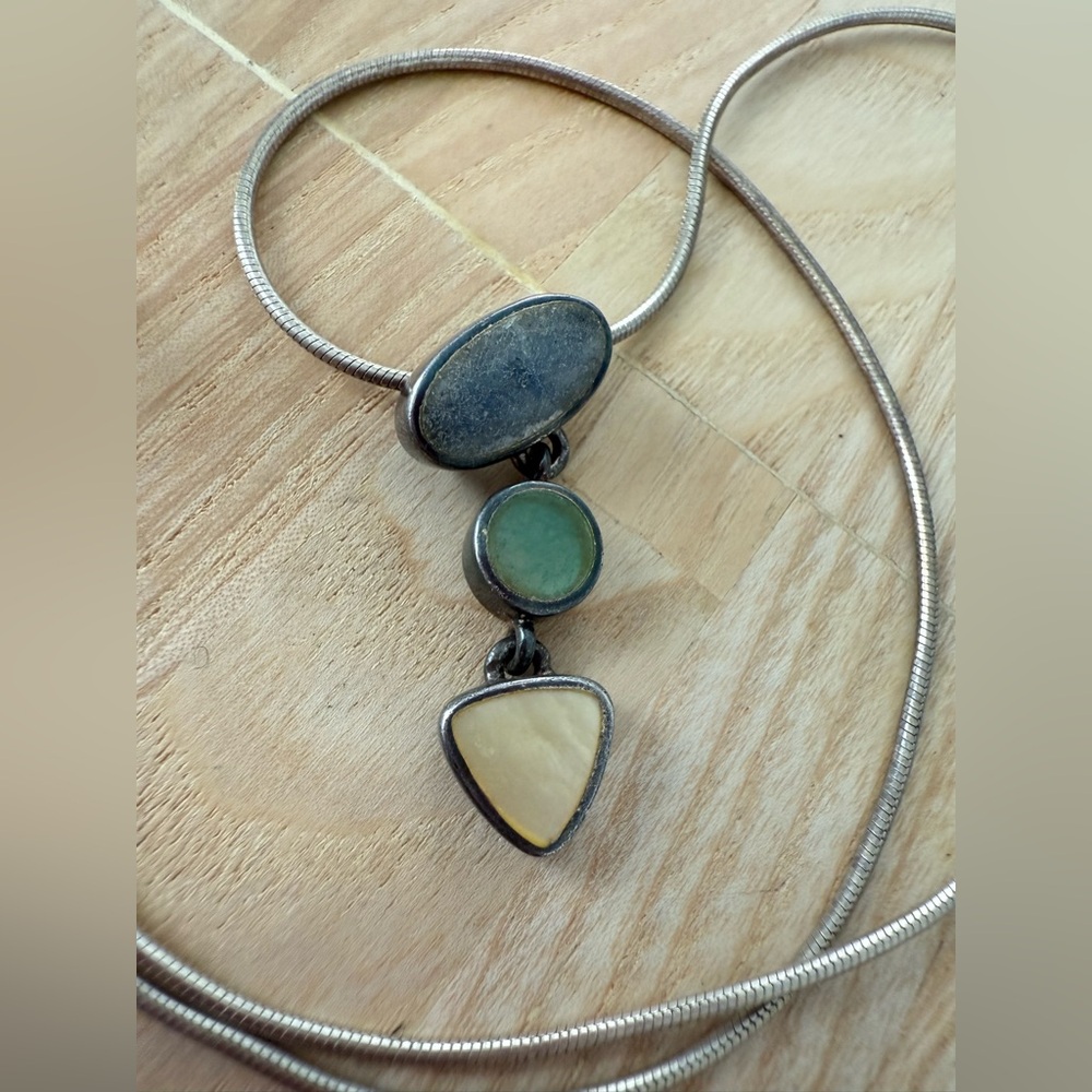 925 Sterling silver triple stone pendant necklace